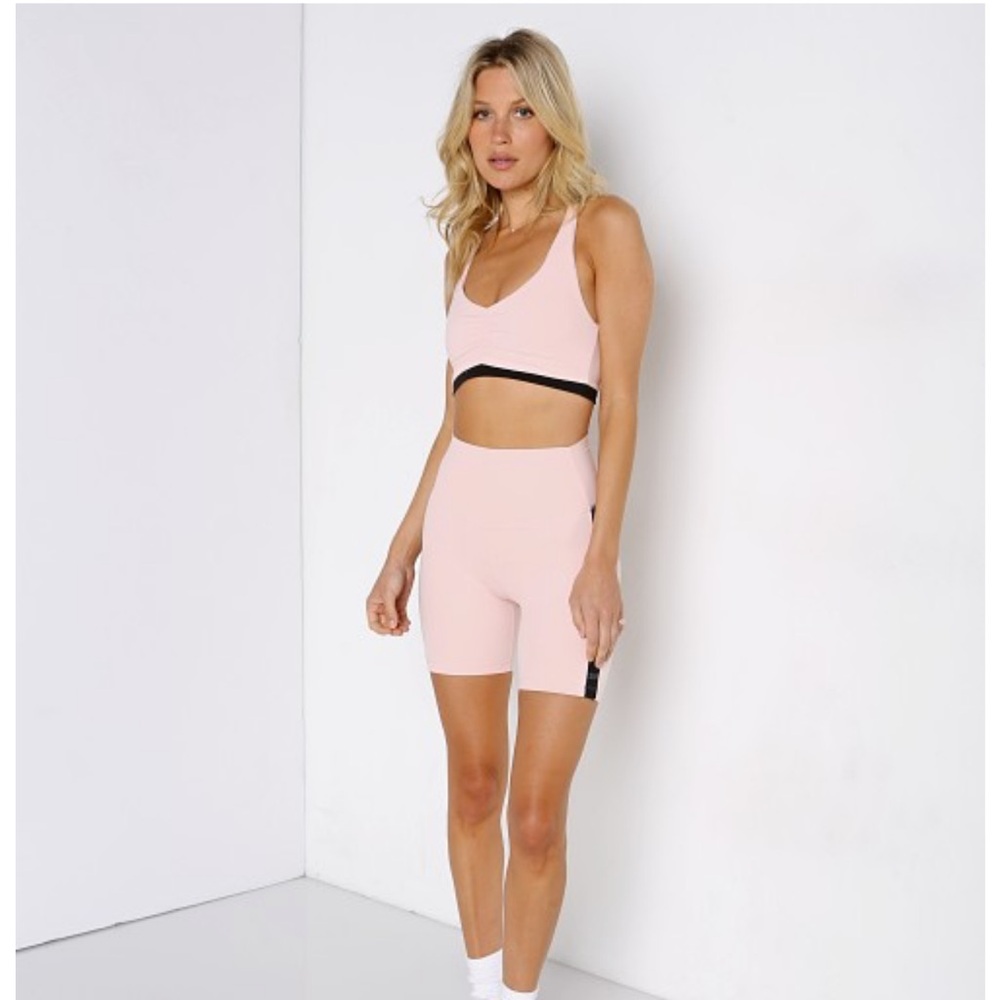 SPLITS59 Loulou High Waist Airweight Short Powder + Black